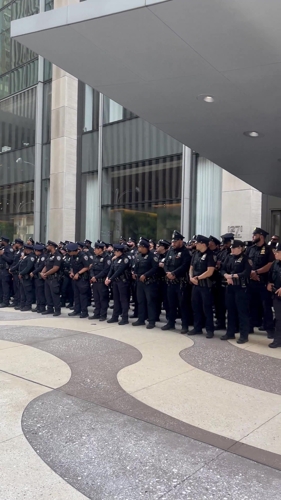 若进总决赛疯狂的球迷肯定会暴走！纽约已安排批量警察街头待命